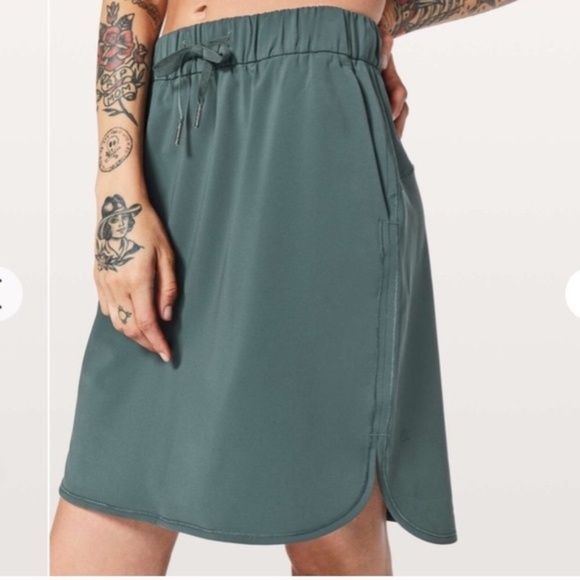 lululemon athletica Dresses & Skirts - NEW Lululemon On The Fly Skirt 2